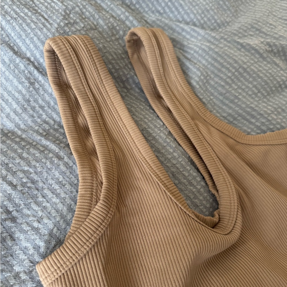 Abercrombie Tan Ribbed Tank Top NWOT - Picture 6 of 6